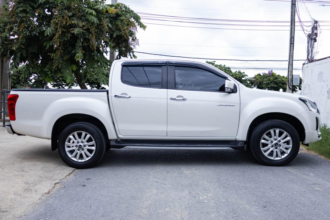 Isuzu Dmax Cab4 Hilander 3.0 Z Pretiges M/T 2018 *RK2003*